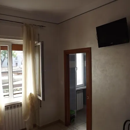 Diana Bed & Breakfast 3*